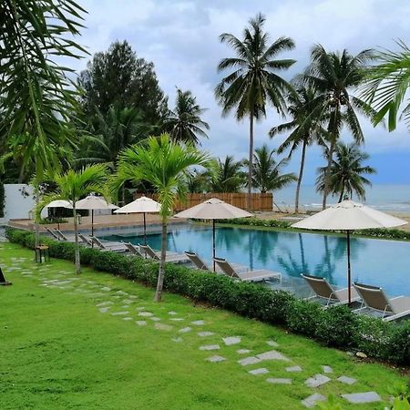Tungtong Beach Villas Thap Sakae Dış mekan fotoğraf