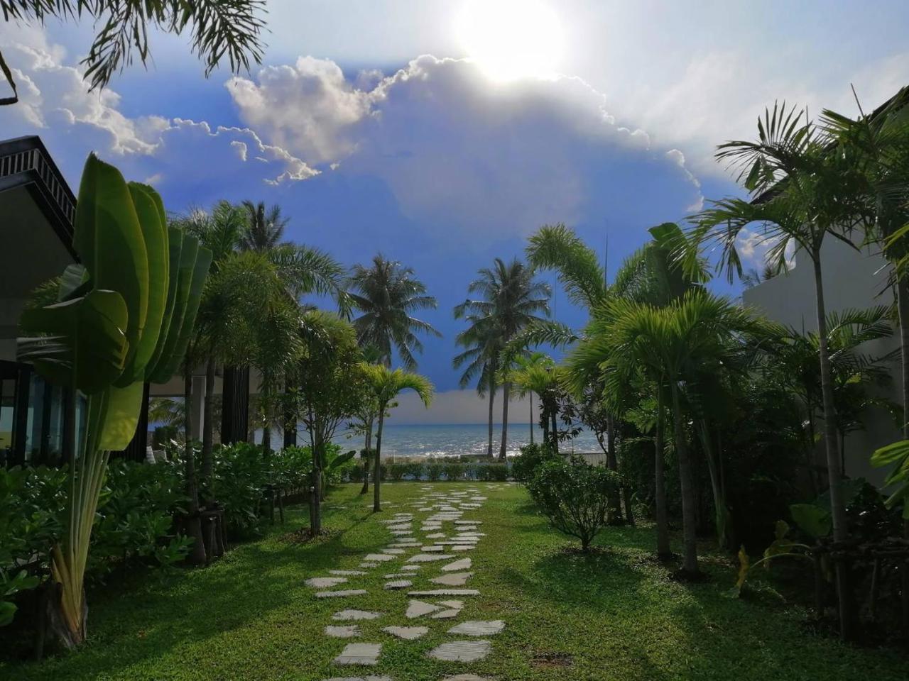 Tungtong Beach Villas Thap Sakae Dış mekan fotoğraf